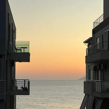 Hotelvlora '78 *